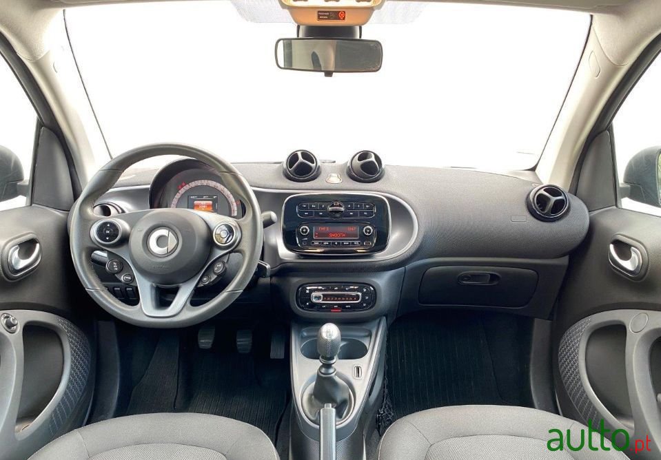 2015' Smart Fortwo photo #5