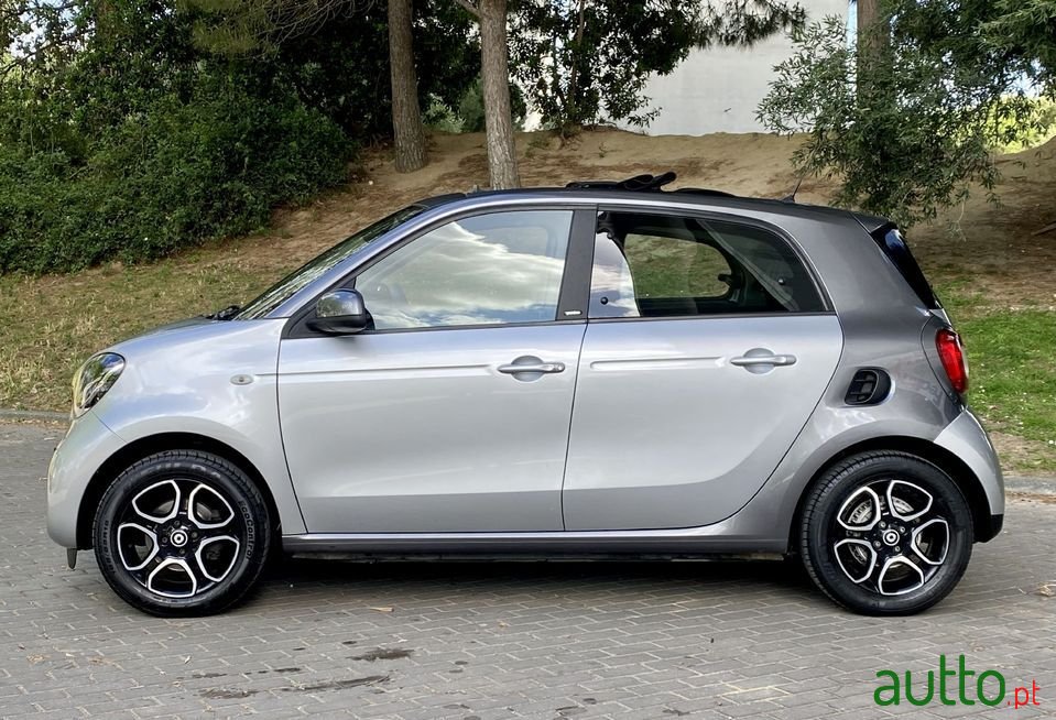 2018' Smart Forfour photo #2