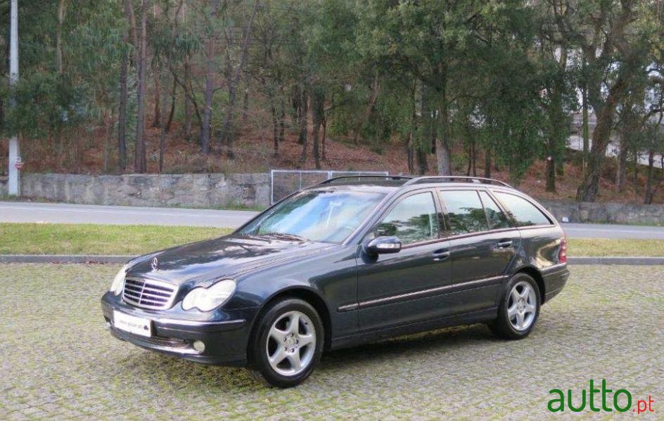 2001' Mercedes-Benz C-220 photo #1