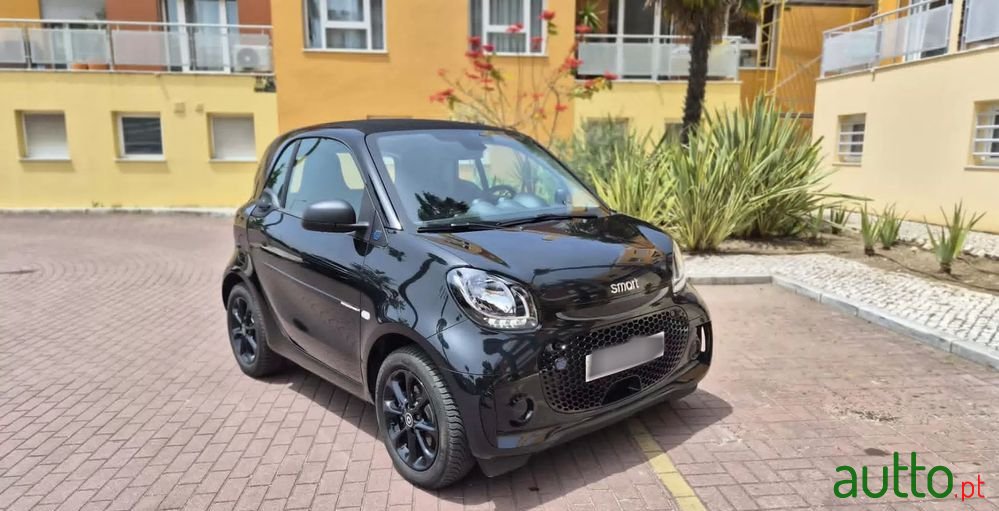 2023' Smart Fortwo Passion photo #1