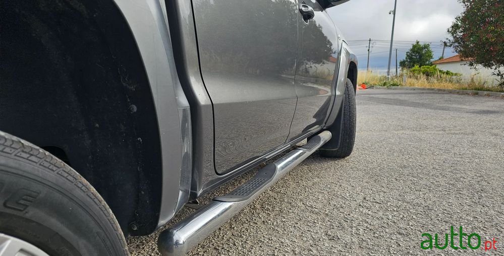 2019' Volkswagen Amarok photo #5
