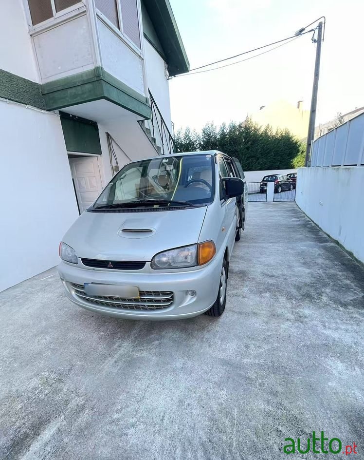 1998' Mitsubishi Space Gear 2.5 Td Glx photo #2