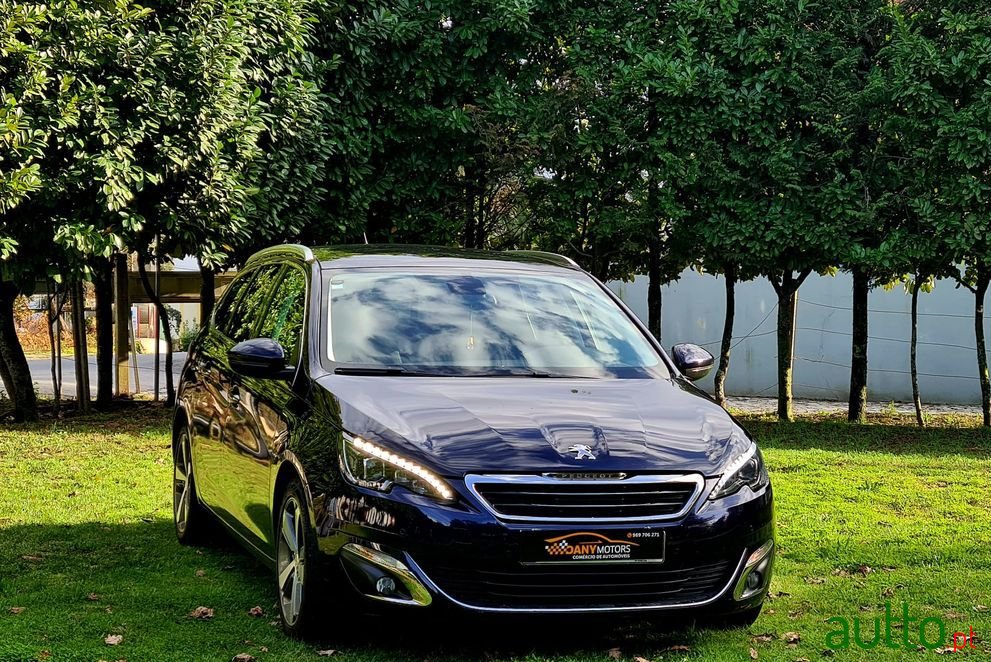 2015' Peugeot 308 Sw photo #1