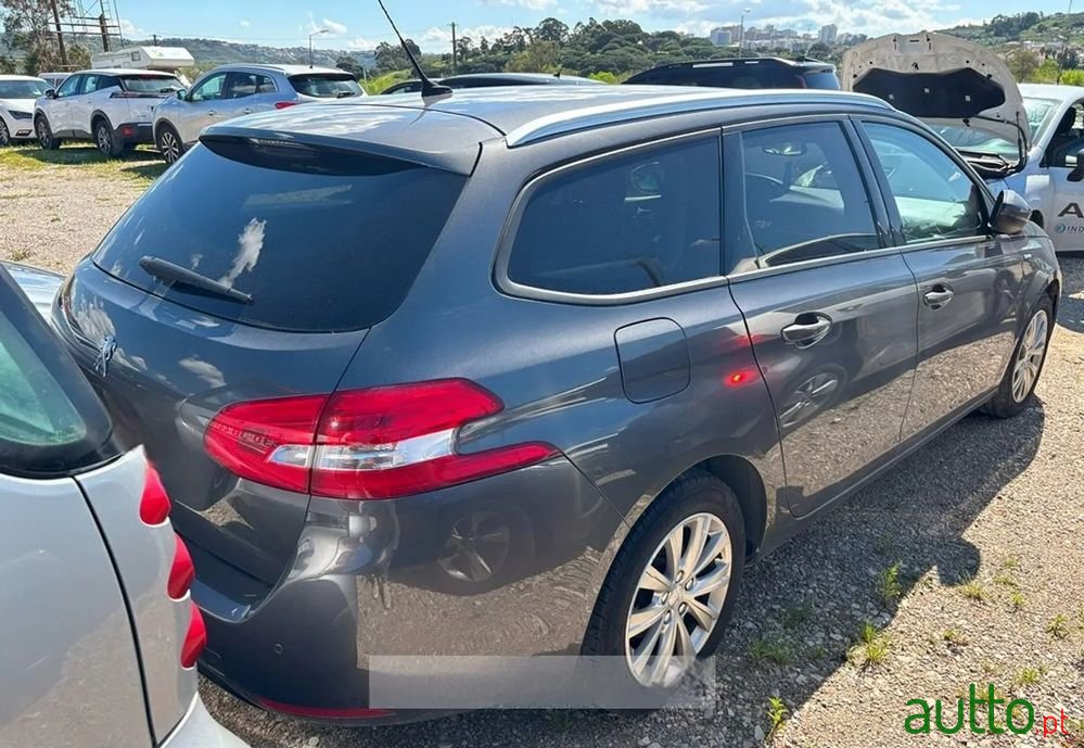 2019' Peugeot 308 Sw photo #3