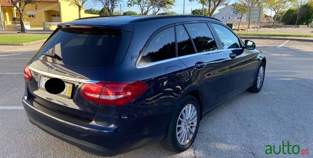 2015' Mercedes-Benz C-200 photo #4