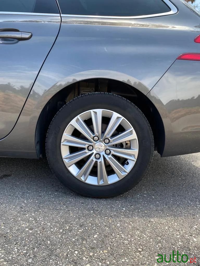 2018' Peugeot 308 Sw photo #6