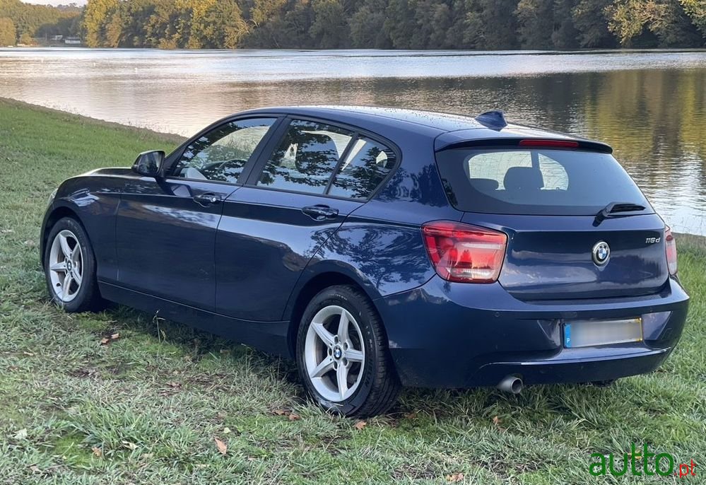 2013' BMW 116 D Line Sport photo #3