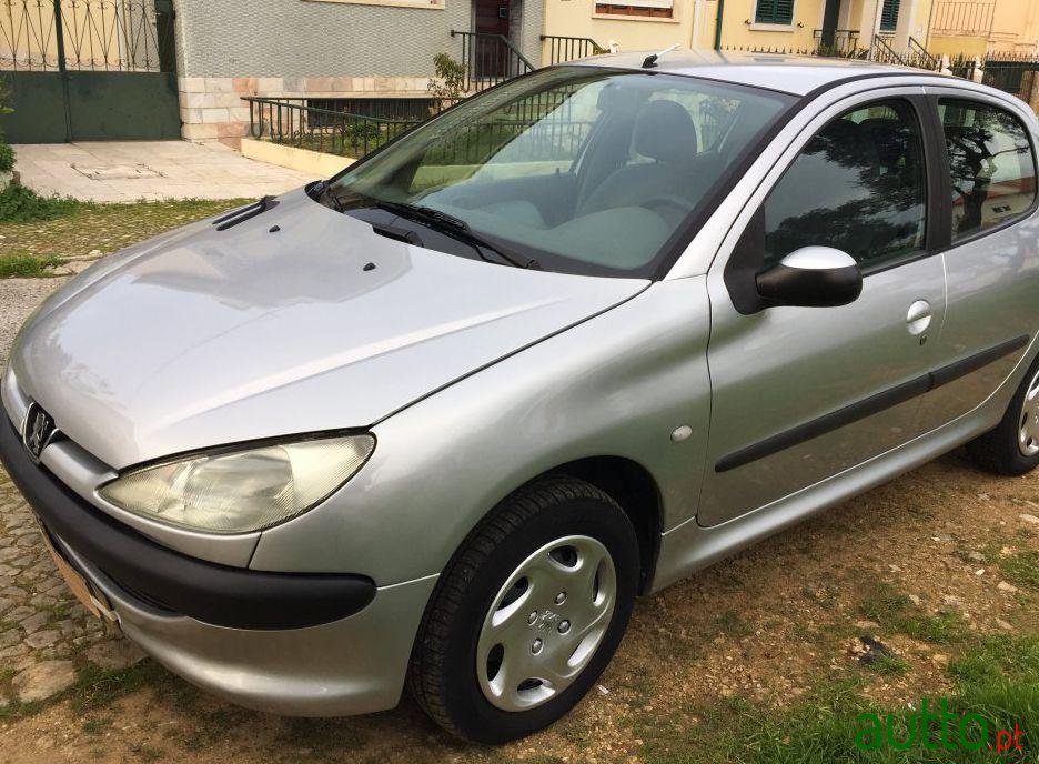 2003' Peugeot 206 1.1 Color Line photo #2