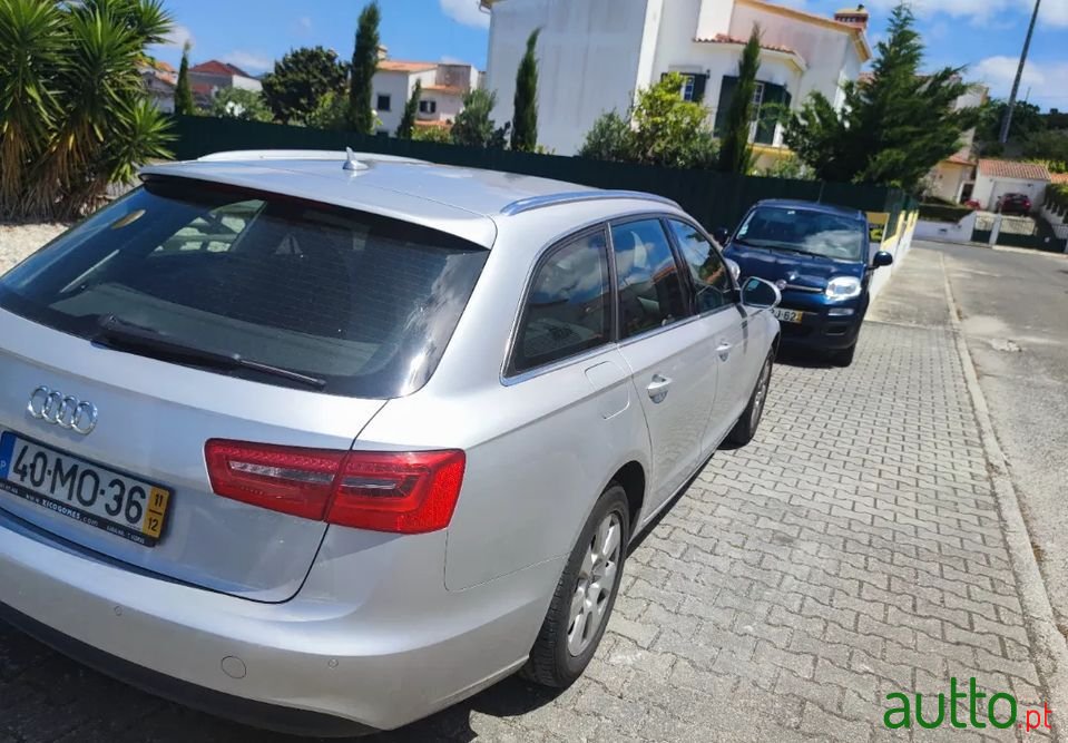 2011' Audi A6 Avant photo #1