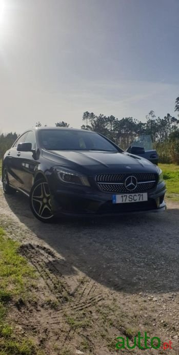 2013' Mercedes-Benz Cla-220 photo #2