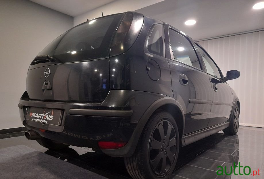 2004' Opel Corsa photo #4