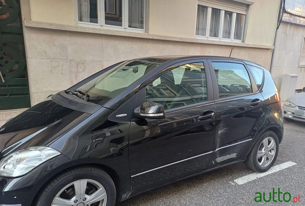 2009' Mercedes-Benz Classe A Avantgarde Aut. photo #4