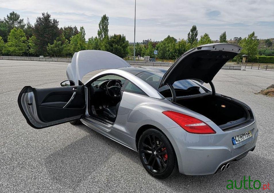 2011' Peugeot RCZ photo #3