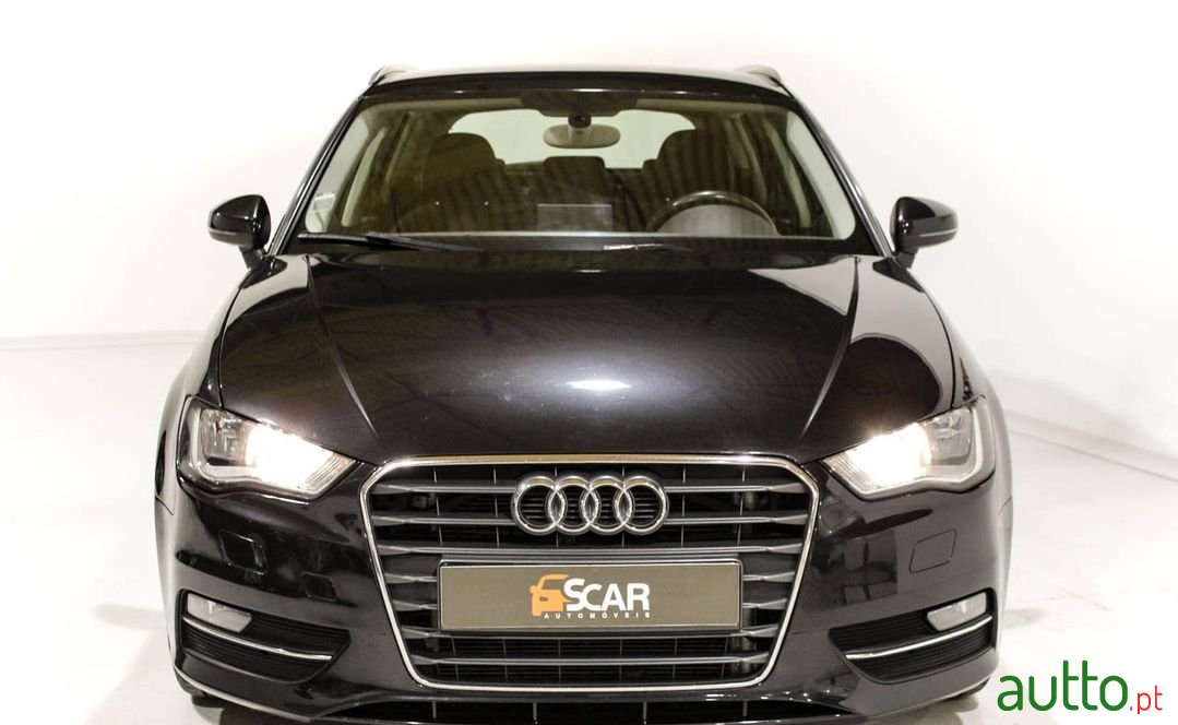 2013' Audi A3 Sportback photo #2