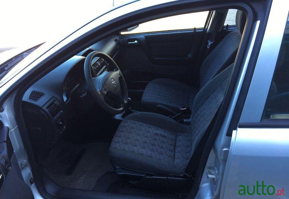 2002' Opel Astra photo #2
