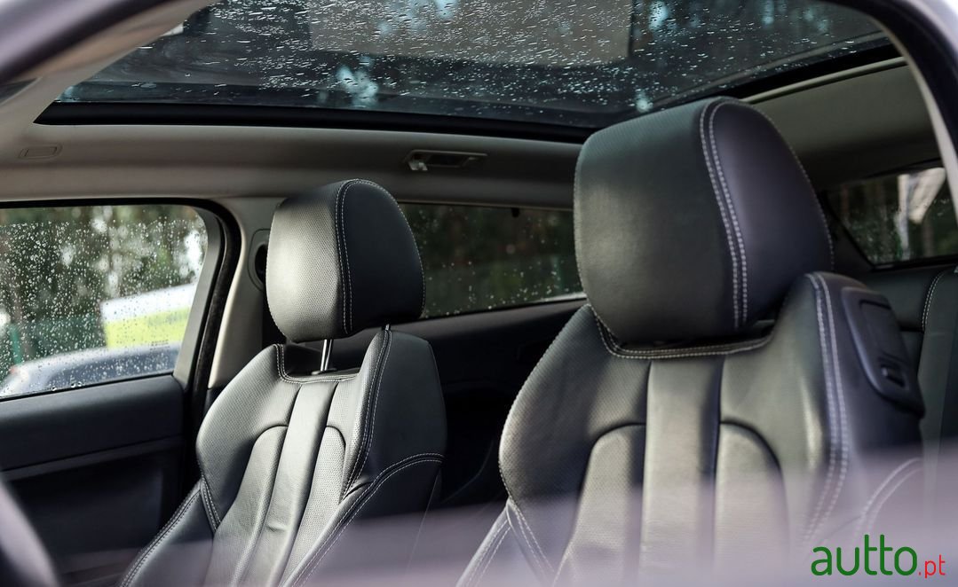 2013' Land Rover Evoque photo #2