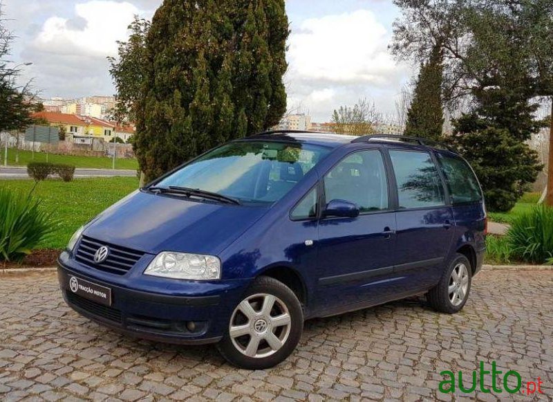 2003' Volkswagen Sharan photo #1