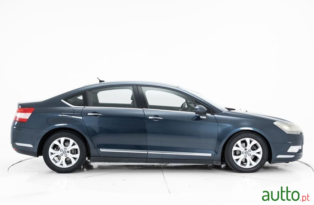 2009' Citroen C5 photo #2
