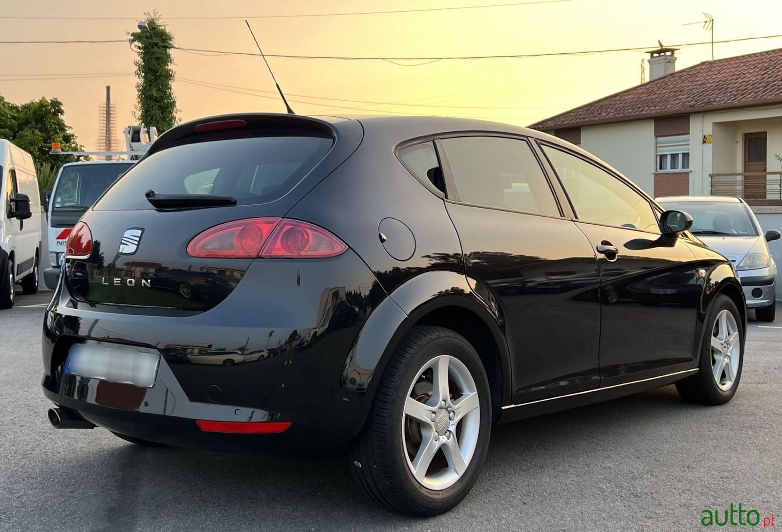 2006' SEAT Leon photo #4