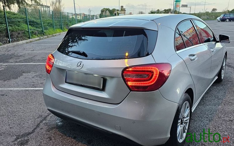 2015' Mercedes-Benz Classe A photo #3