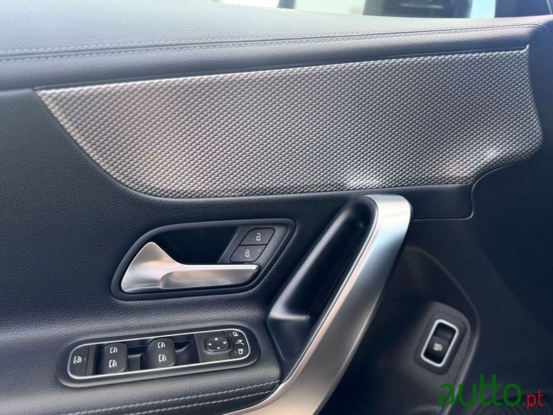 2019' Mercedes-Benz Classe Cla photo #6