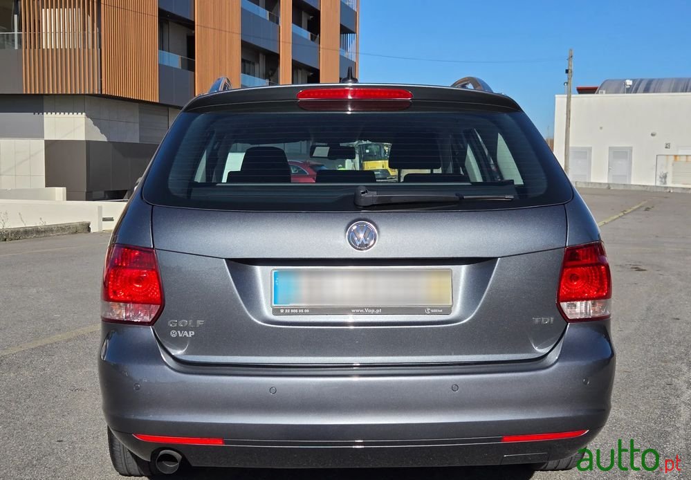 2010' Volkswagen Golf Variant photo #6