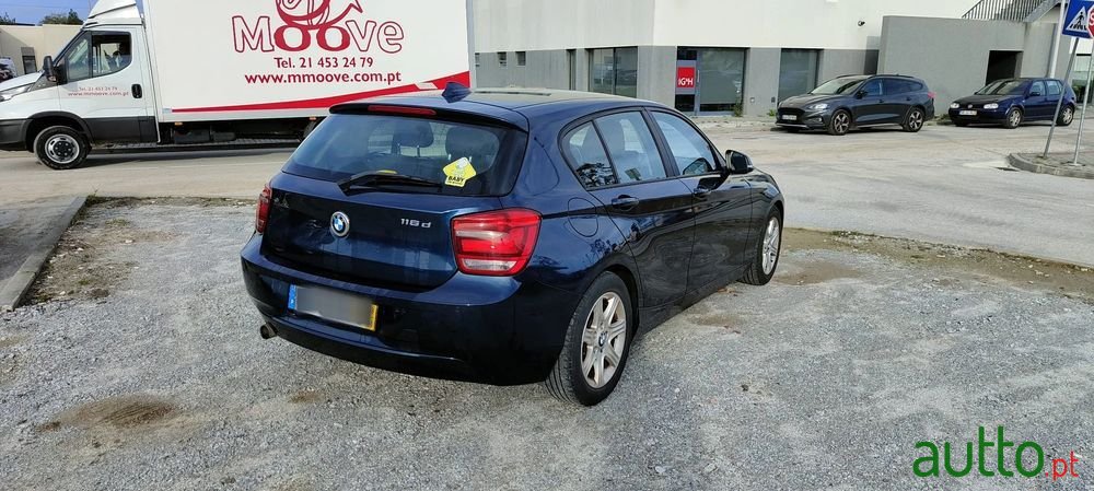 2013' BMW Série 1 D Efficientdynamics photo #2