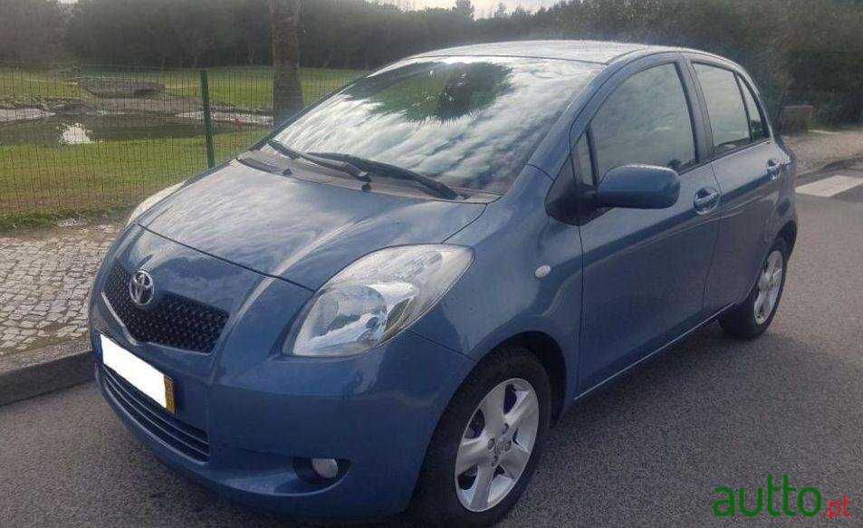 2005' Toyota Yaris 1.0 Vvt-I Sol photo #5