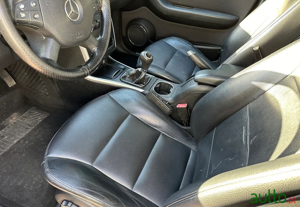 2009' Mercedes-Benz B 180 Cdi photo #6