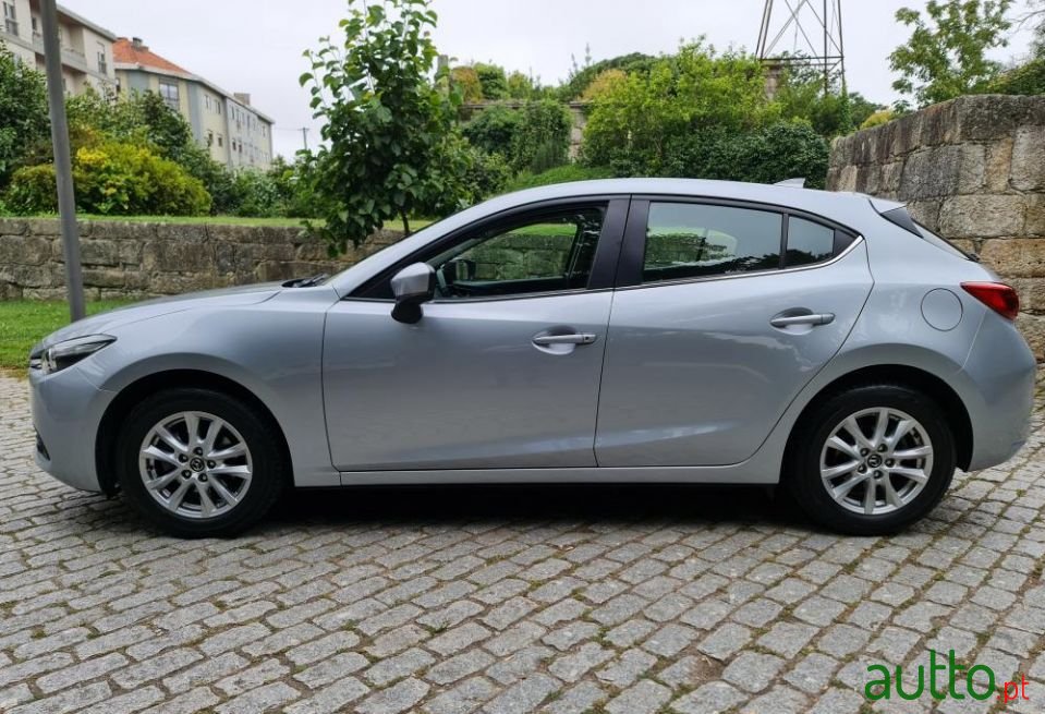 2018' Mazda 3 photo #1