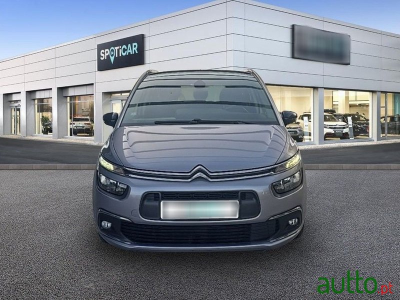 2019' Citroen C4 Grand Picasso photo #2