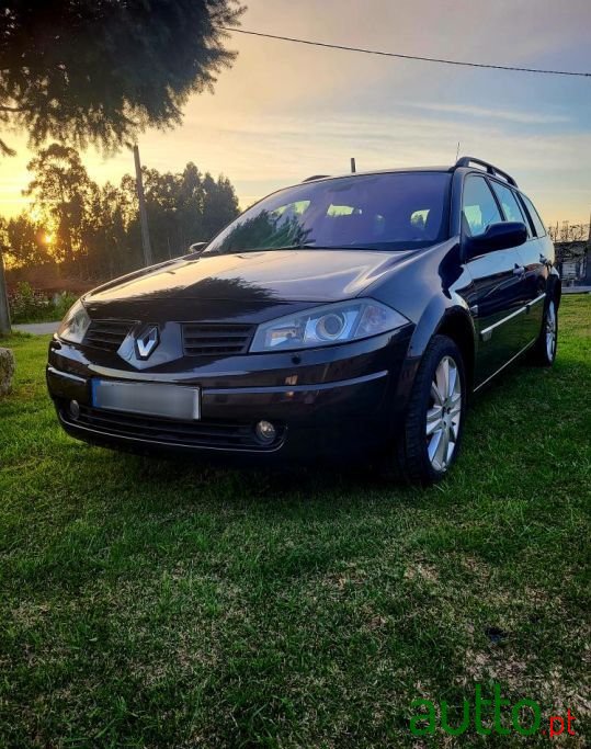 2004' Renault Megane Break photo #2