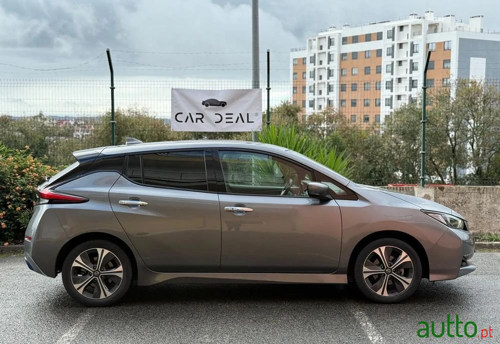 2022' Nissan Leaf Tekna photo #5