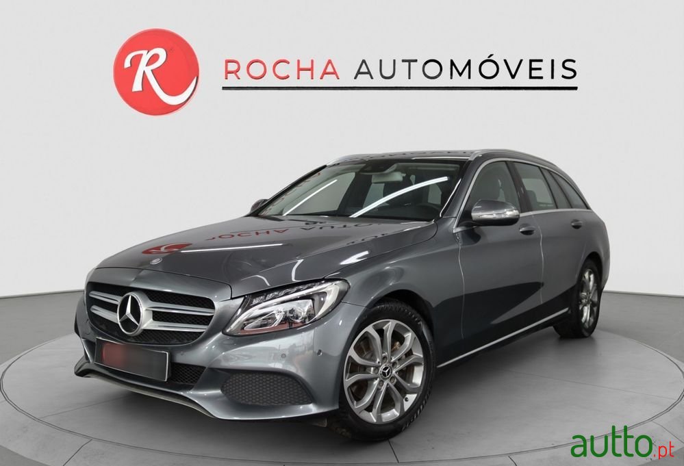 2015' Mercedes-Benz Classe C photo #1