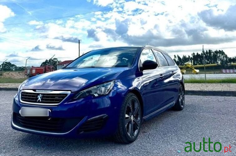 2015' Peugeot 308 1.6 E-Thp Gt photo #2