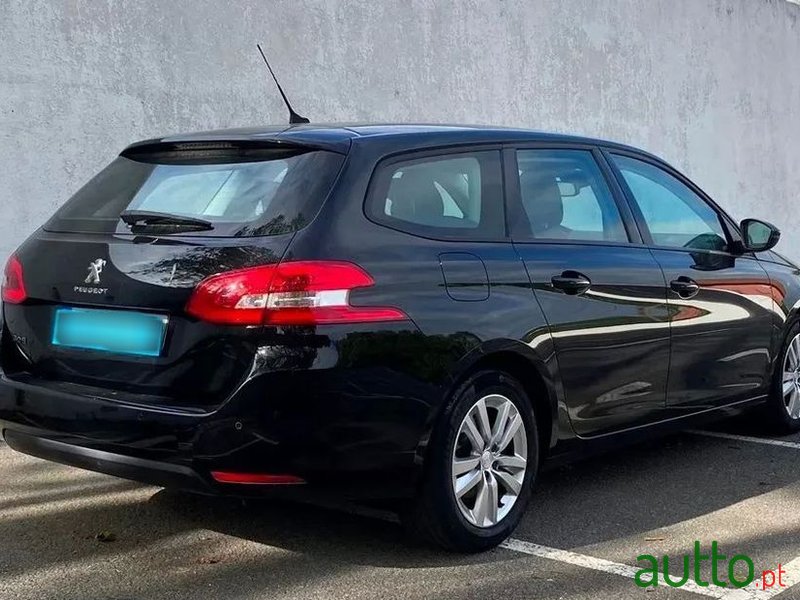 2021' Peugeot 308 Sw photo #6