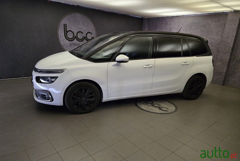 2018' Citroen C4 Grand Picasso photo #1