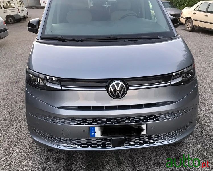 2022' Volkswagen Multivan photo #1