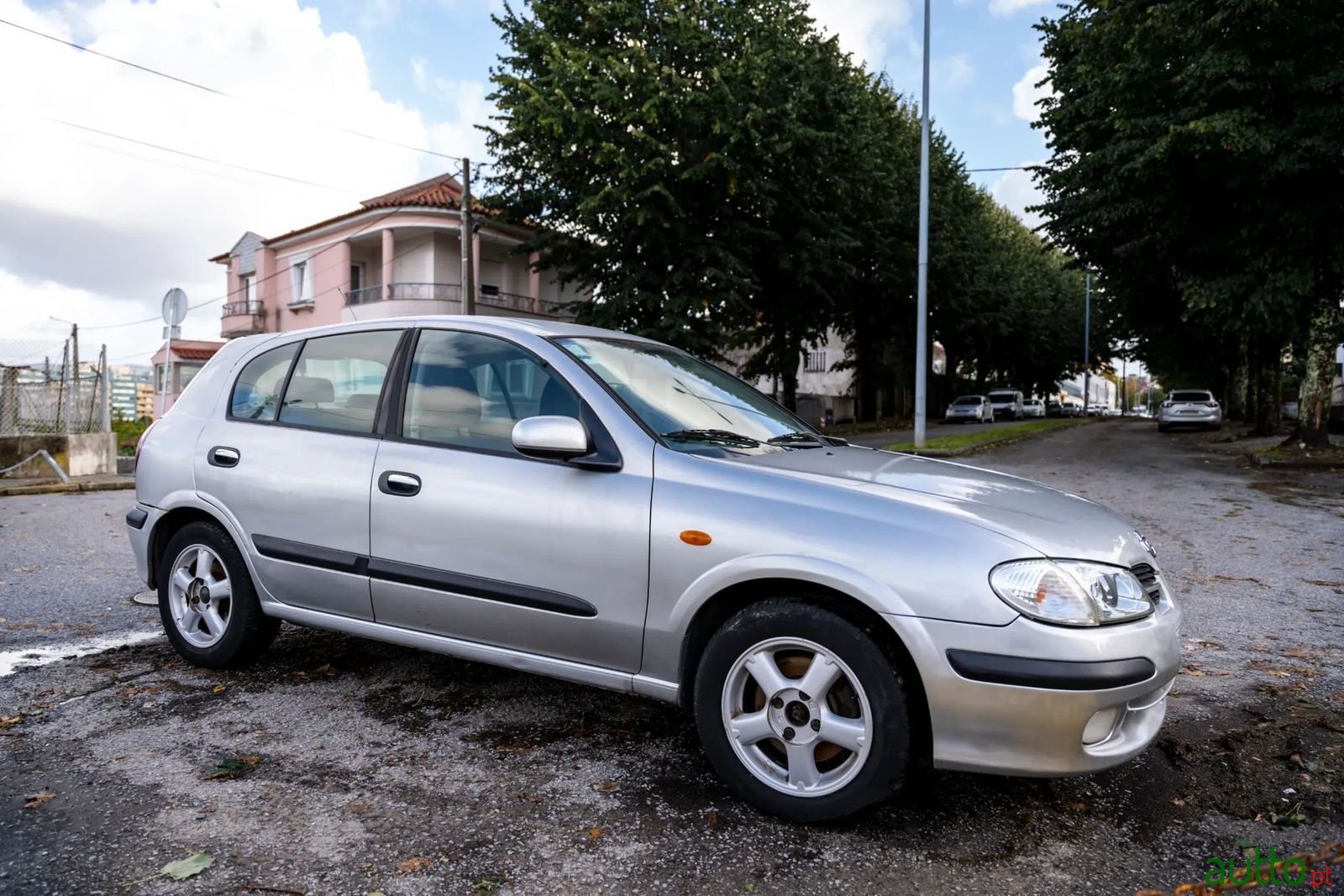 2002' Nissan Almera photo #3