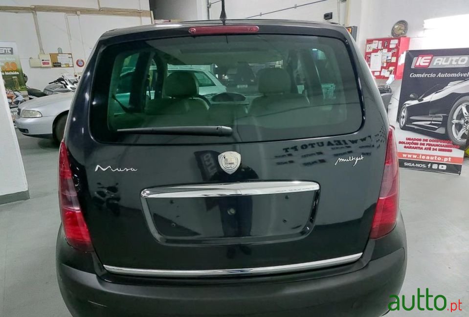 2005' Lancia Musa photo #5