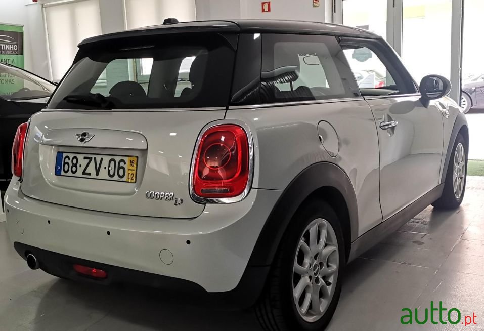 2016' MINI Cooper photo #3