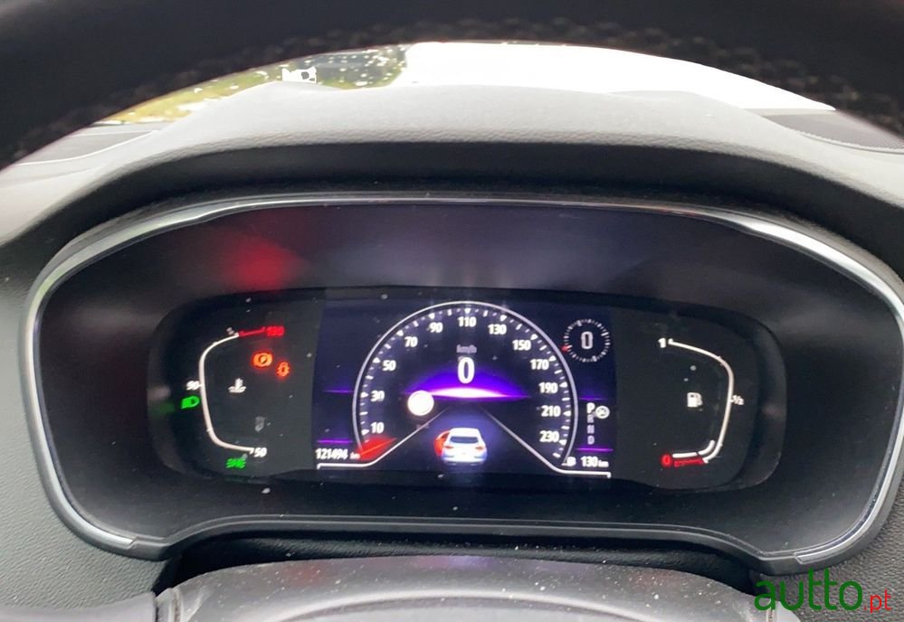 2020' Renault Megane photo #5