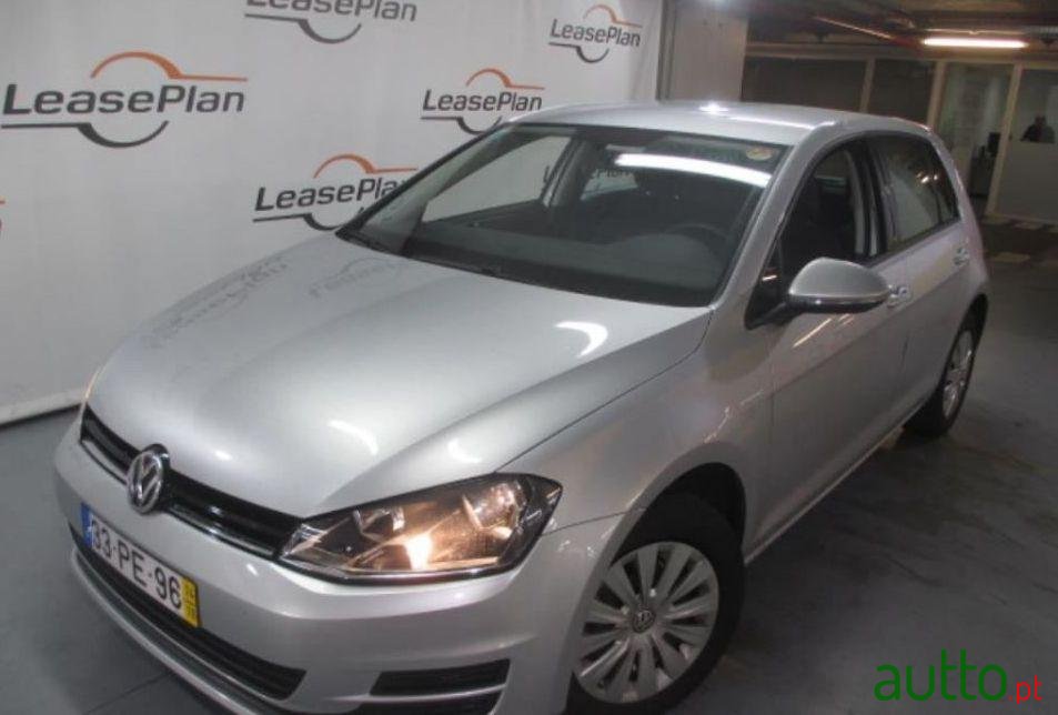 2014' Volkswagen Golf 1.6 Tdi Trendline photo #1