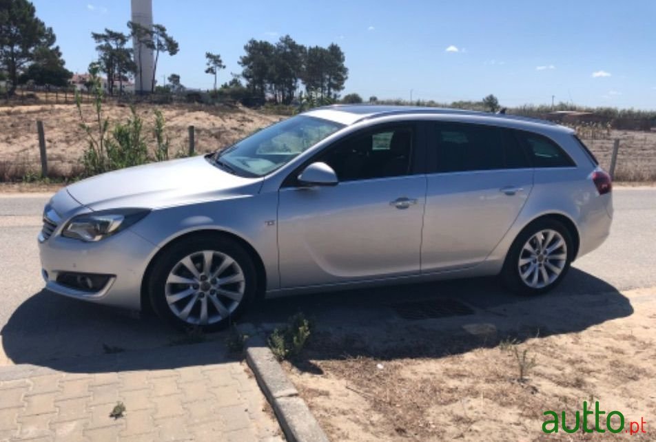 2016' Opel Insignia Sports Tourer photo #2