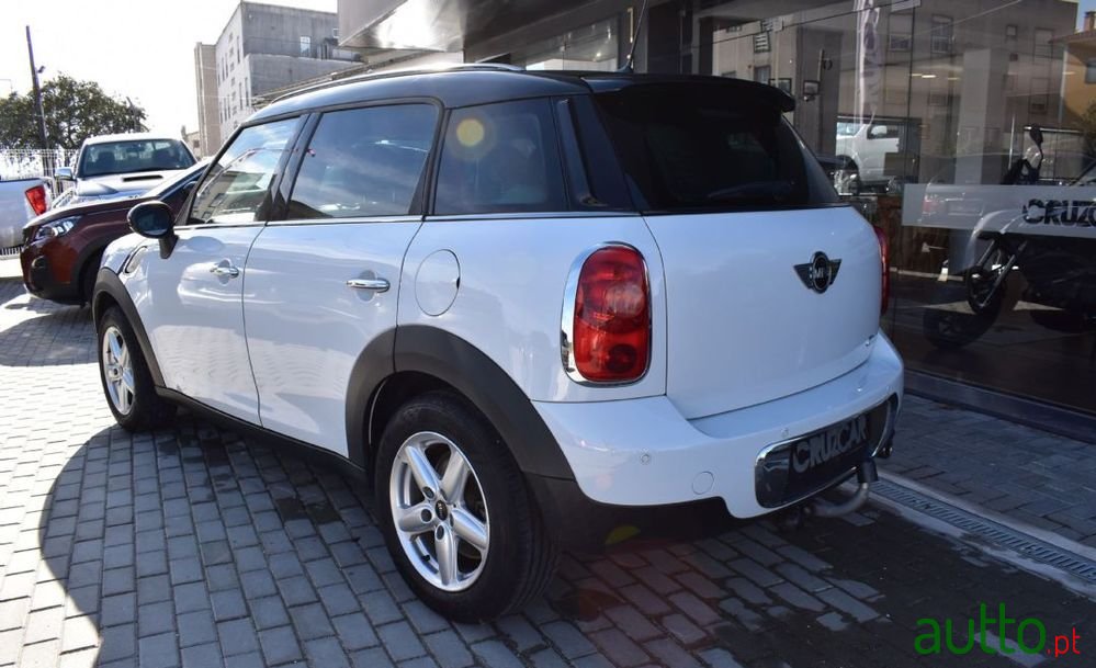 2010' MINI Countryman Cooper photo #3