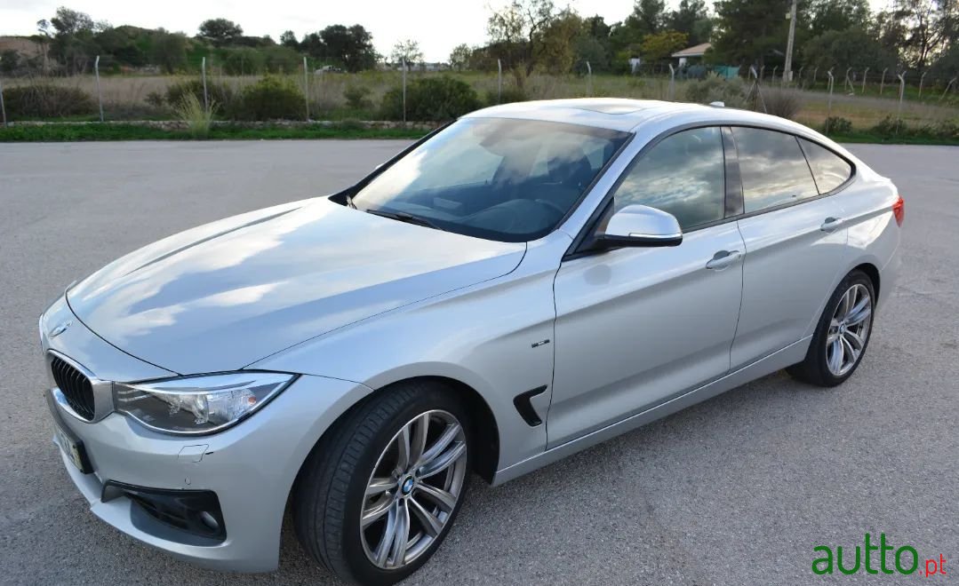 2014' BMW 320 Gran Turismo photo #2