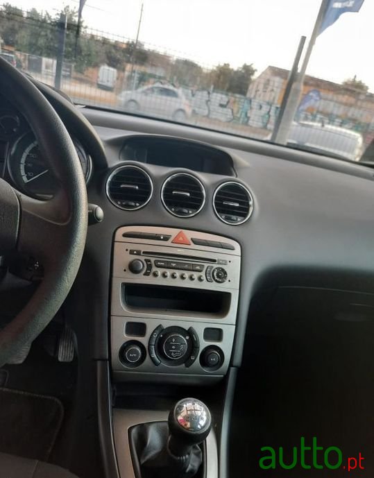 2009' Peugeot 308 Sw photo #2