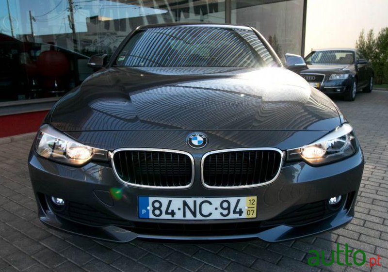 2012' BMW 316 d photo #1