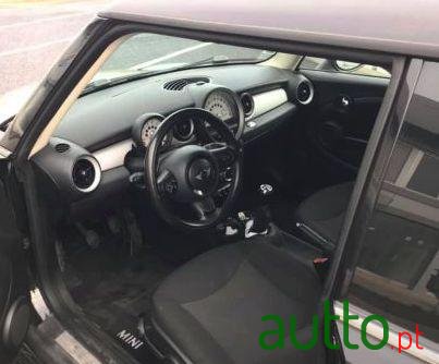 2010' MINI One photo #1