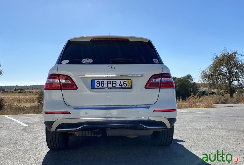 2012' Mercedes-Benz Ml-250 photo #4